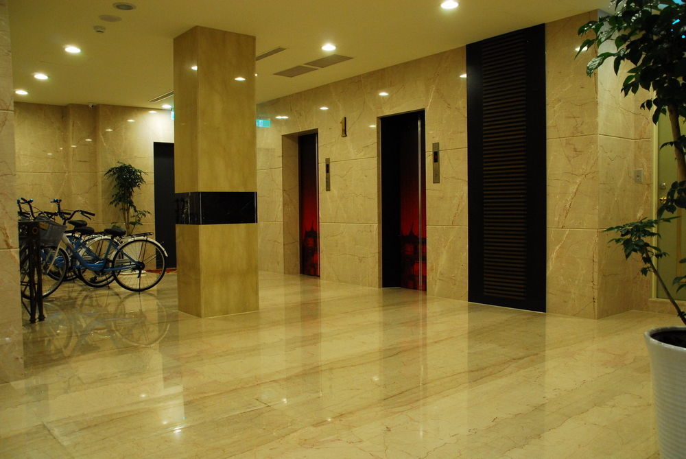 Maple Hotel Tajnan Kültér fotó