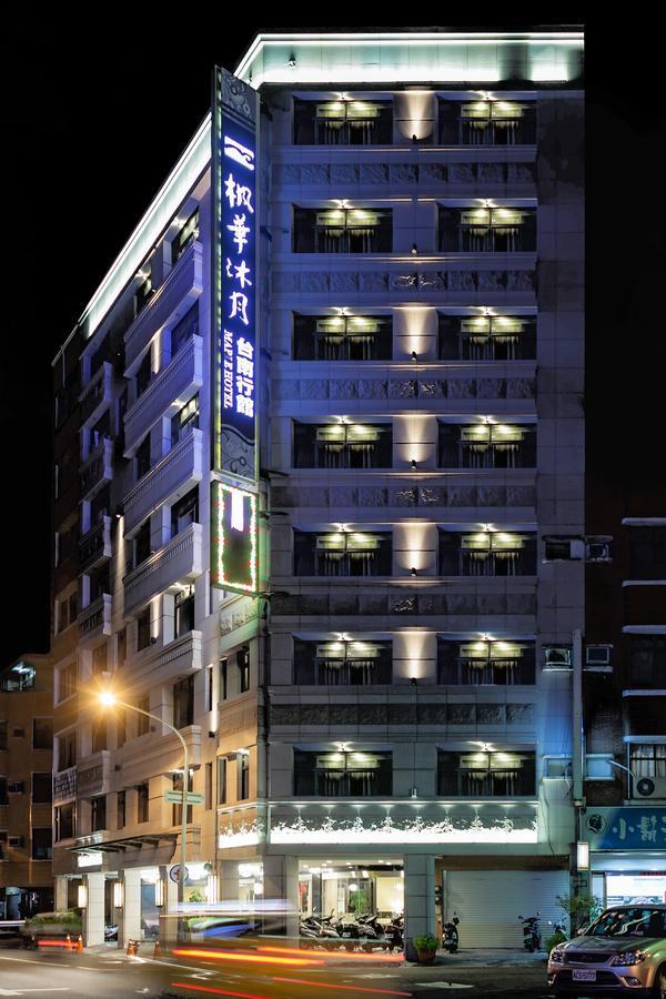 Maple Hotel Tajnan Kültér fotó