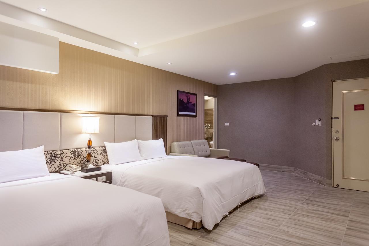 Maple Hotel Tajnan Kültér fotó