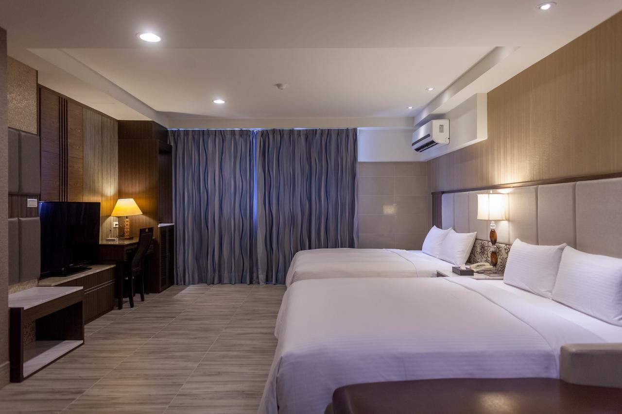 Maple Hotel Tajnan Kültér fotó