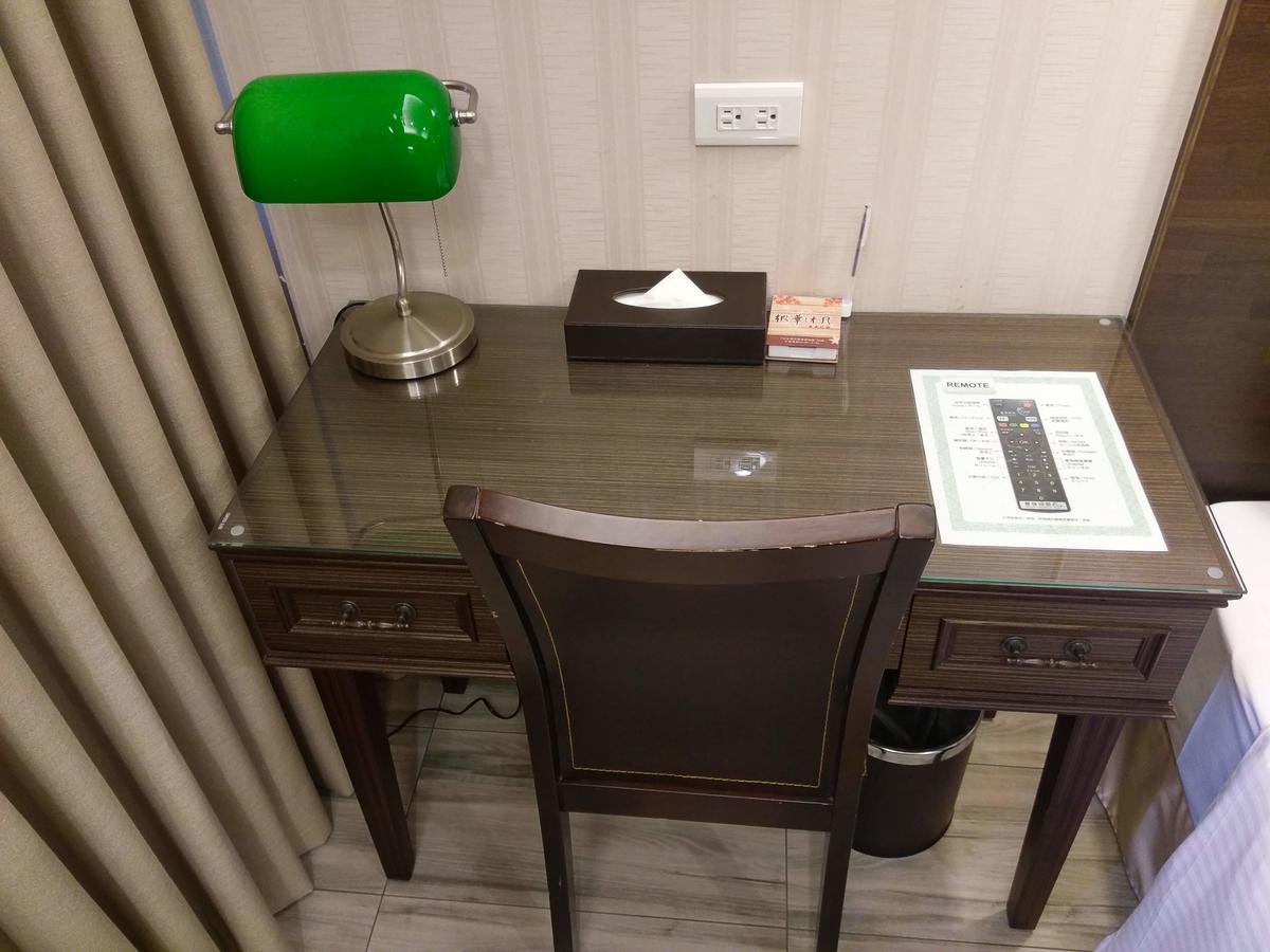 Maple Hotel Tajnan Kültér fotó