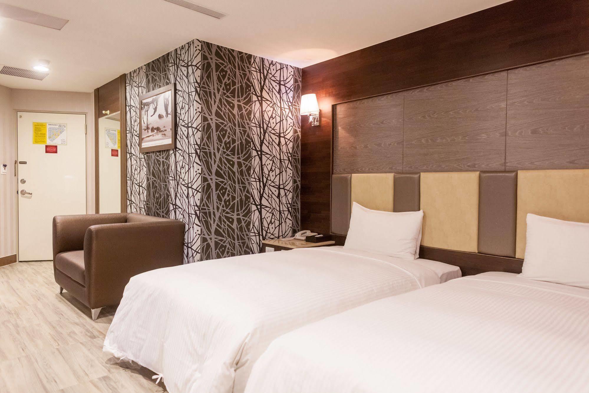 Maple Hotel Tajnan Kültér fotó